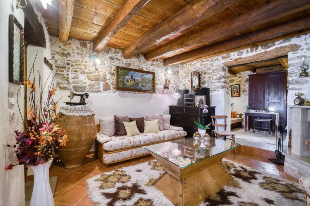 Traditional Cretan Stone House In The Center Of Crete Litos Eksteriør bilde