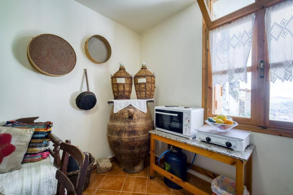 Traditional Cretan Stone House In The Center Of Crete Litos Eksteriør bilde