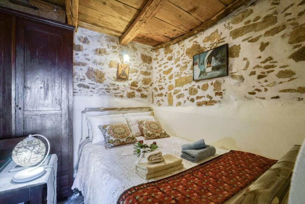Traditional Cretan Stone House In The Center Of Crete Litos Eksteriør bilde
